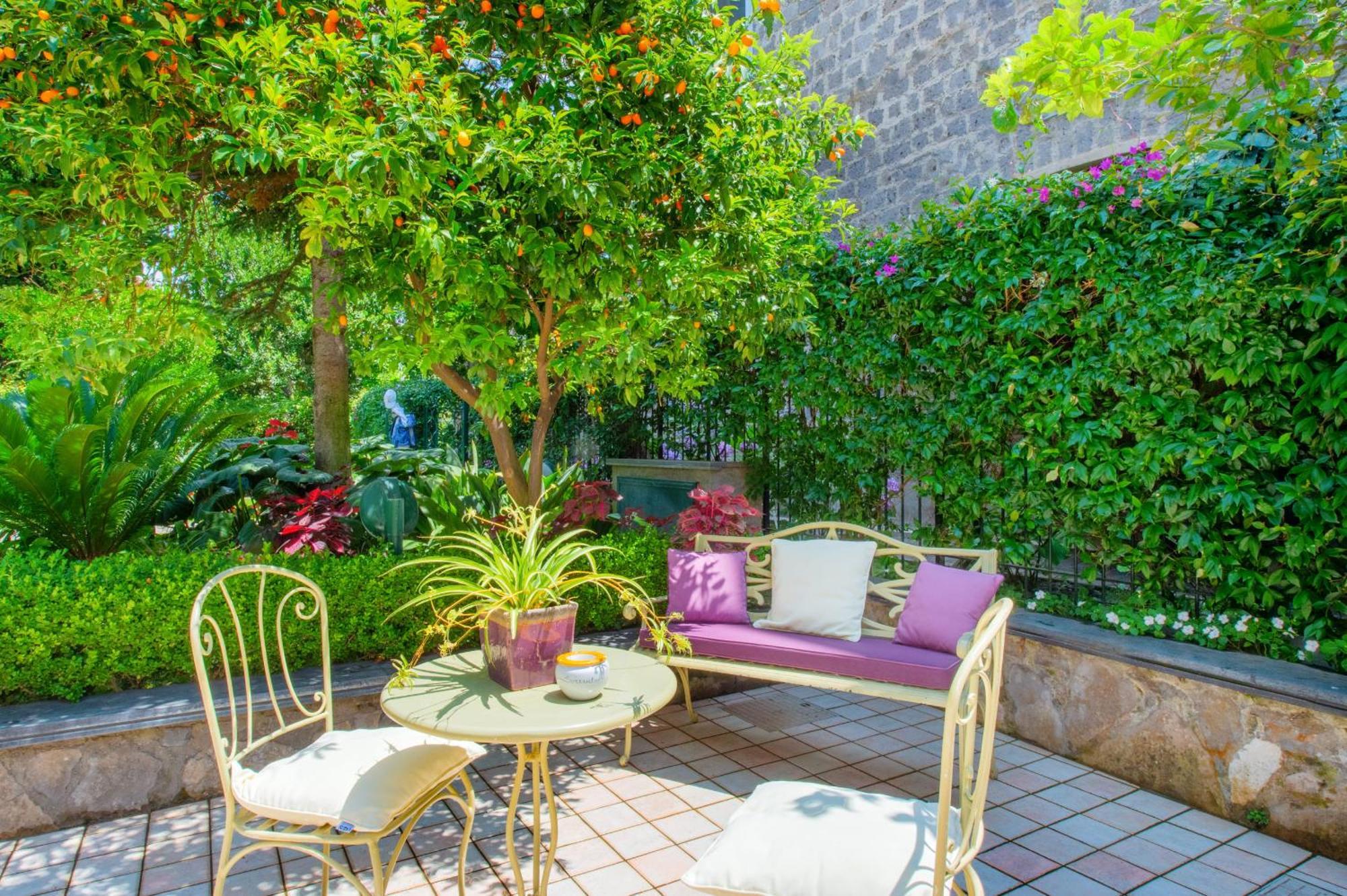 Sorrentovibes - Villa In Sorrento Center With Gardens And Outdoor Space Exterior photo